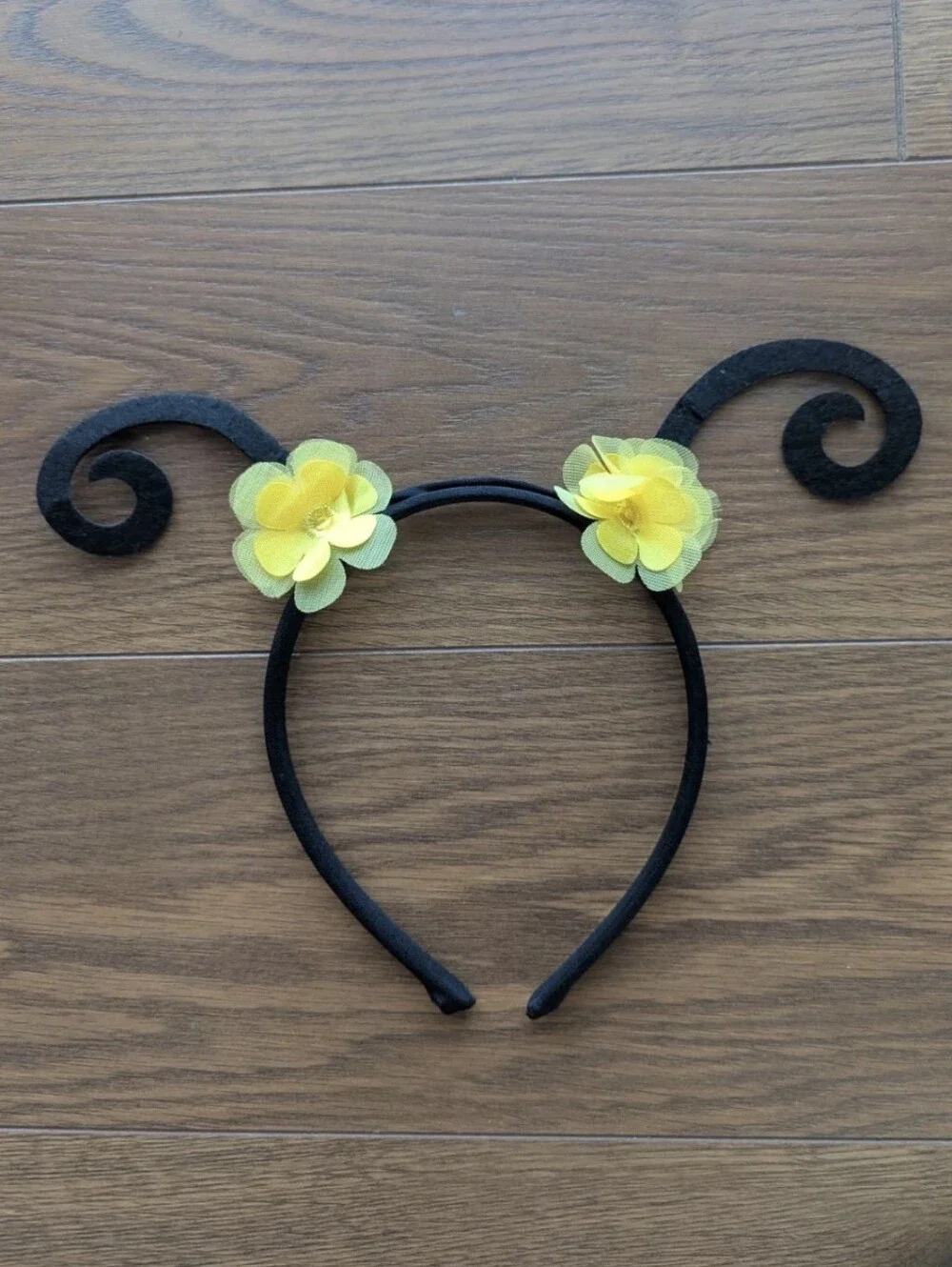 Bee Princess Costume 2 Piece Set Girls 130 / 7 EUC